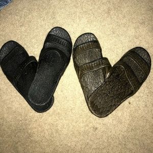 brown and black gently used jandals